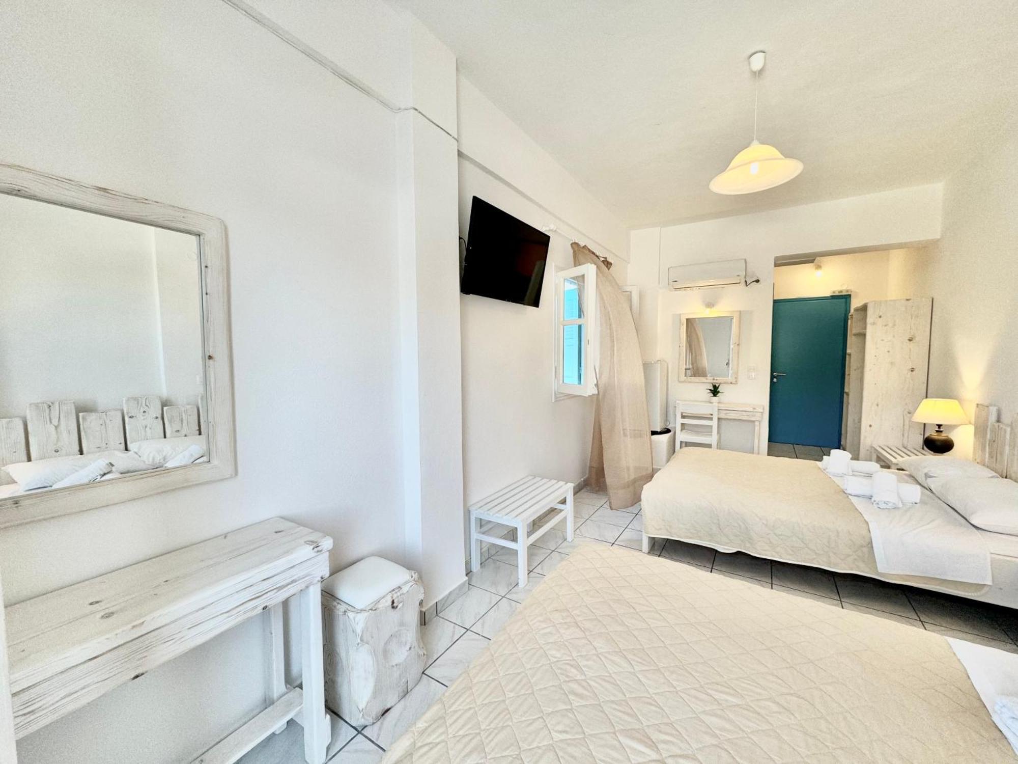 Stella Rooms Vlychada Quarto foto